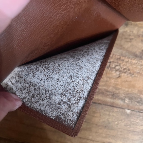 Authentic Louis Vuitton Long Check Book Wallet Cover - Picture 4 of 10